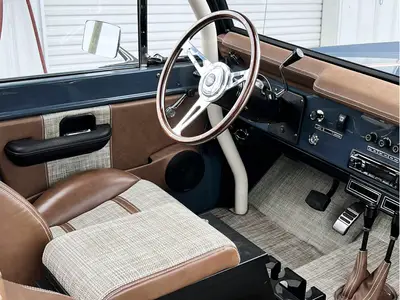 Classic Ford interior thumbnail